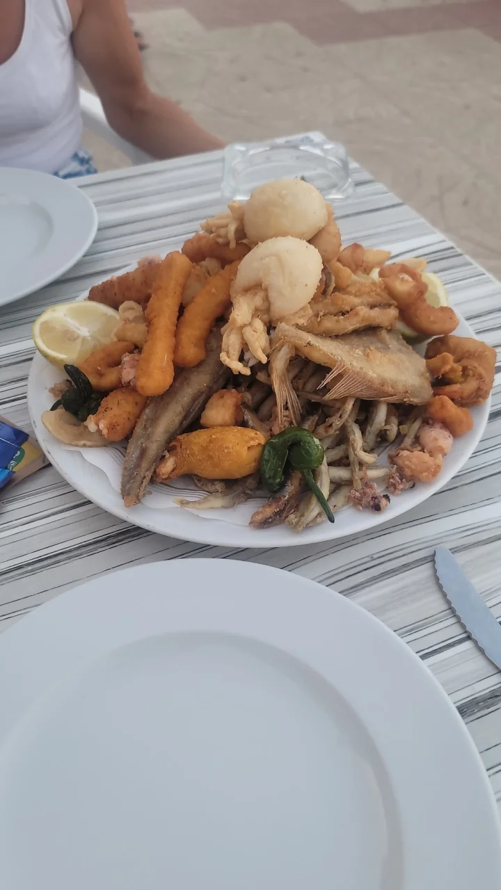 Comer bien y barato en Cullera: guía con precios reales