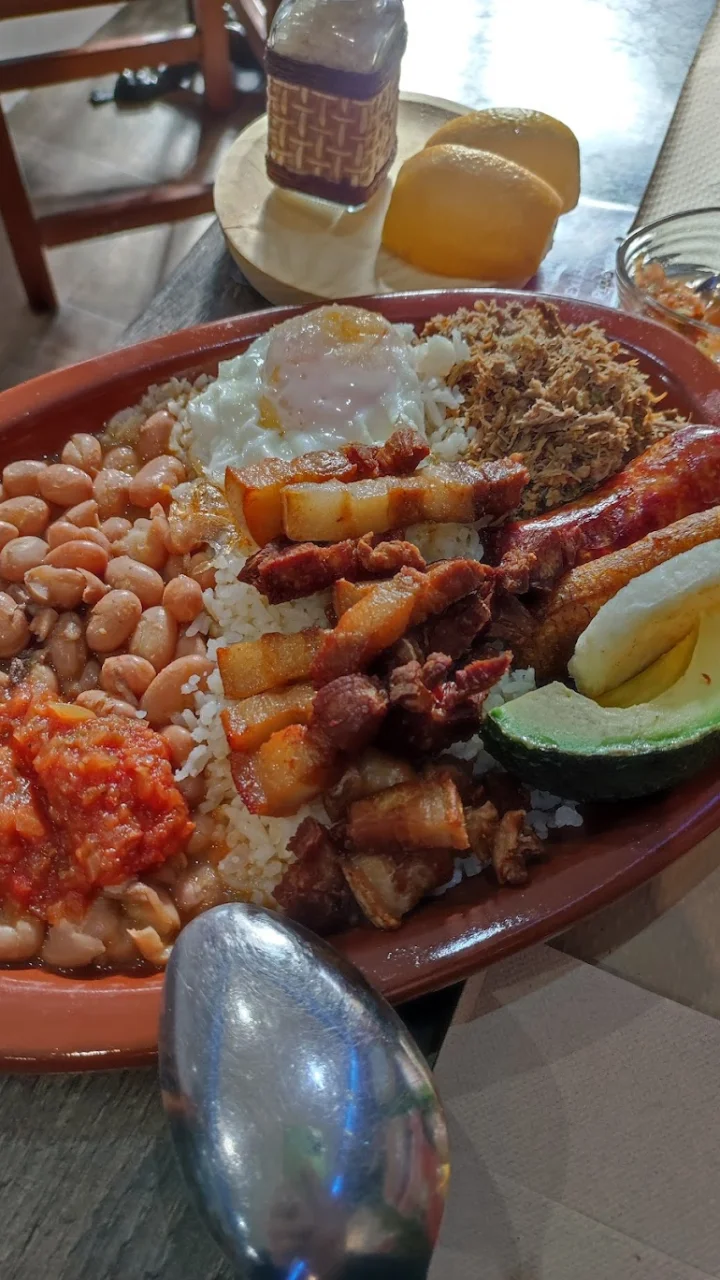 Los restaurantes mejor valorados de Collado Villalba (4.7★)