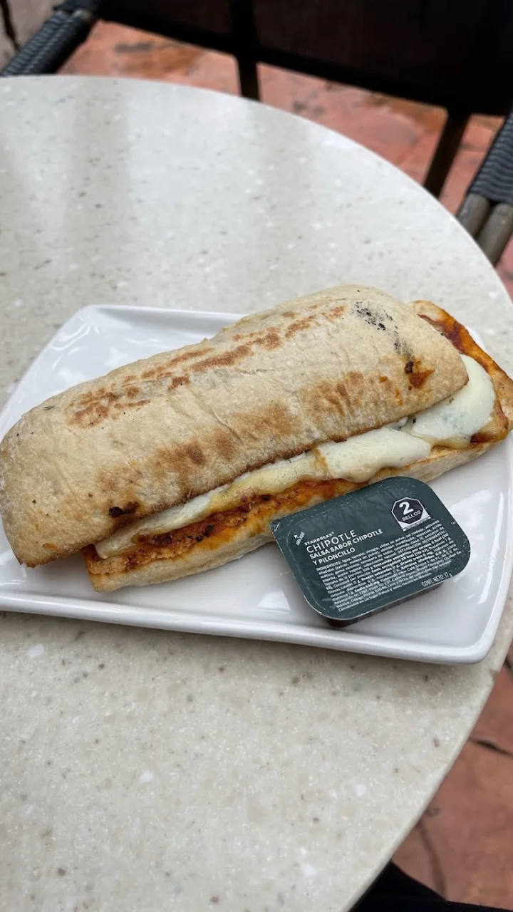 Discover Starbucks in San Miguel de Cozumel