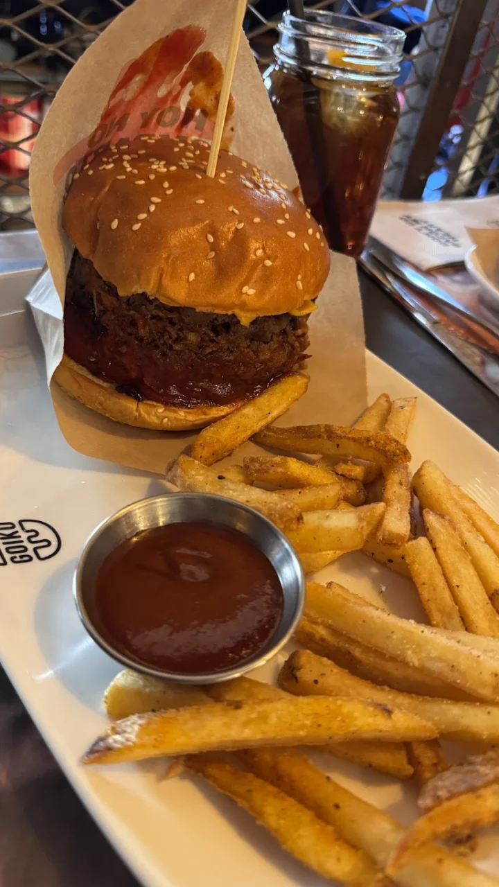 Los mejores restaurantes con delivery en Alfoz de Quintanadueñas — 42 opciones
