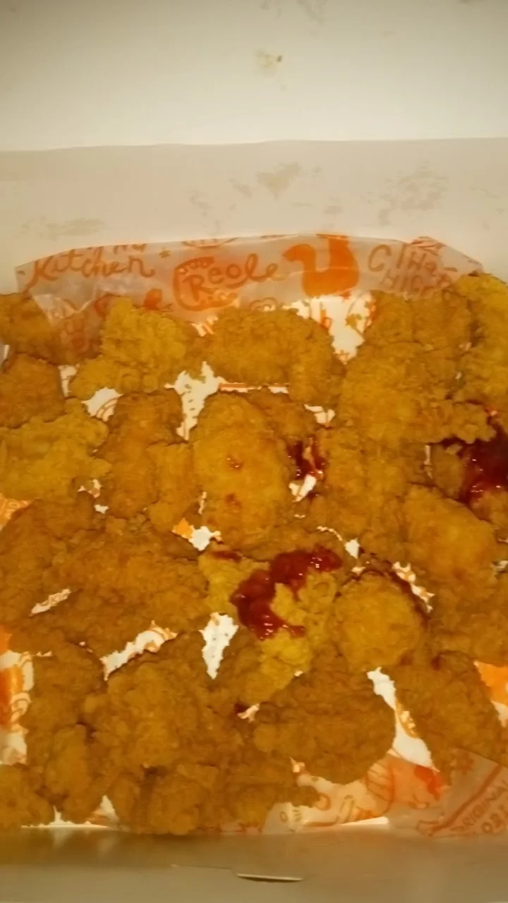 Popeyes Signature Dishes