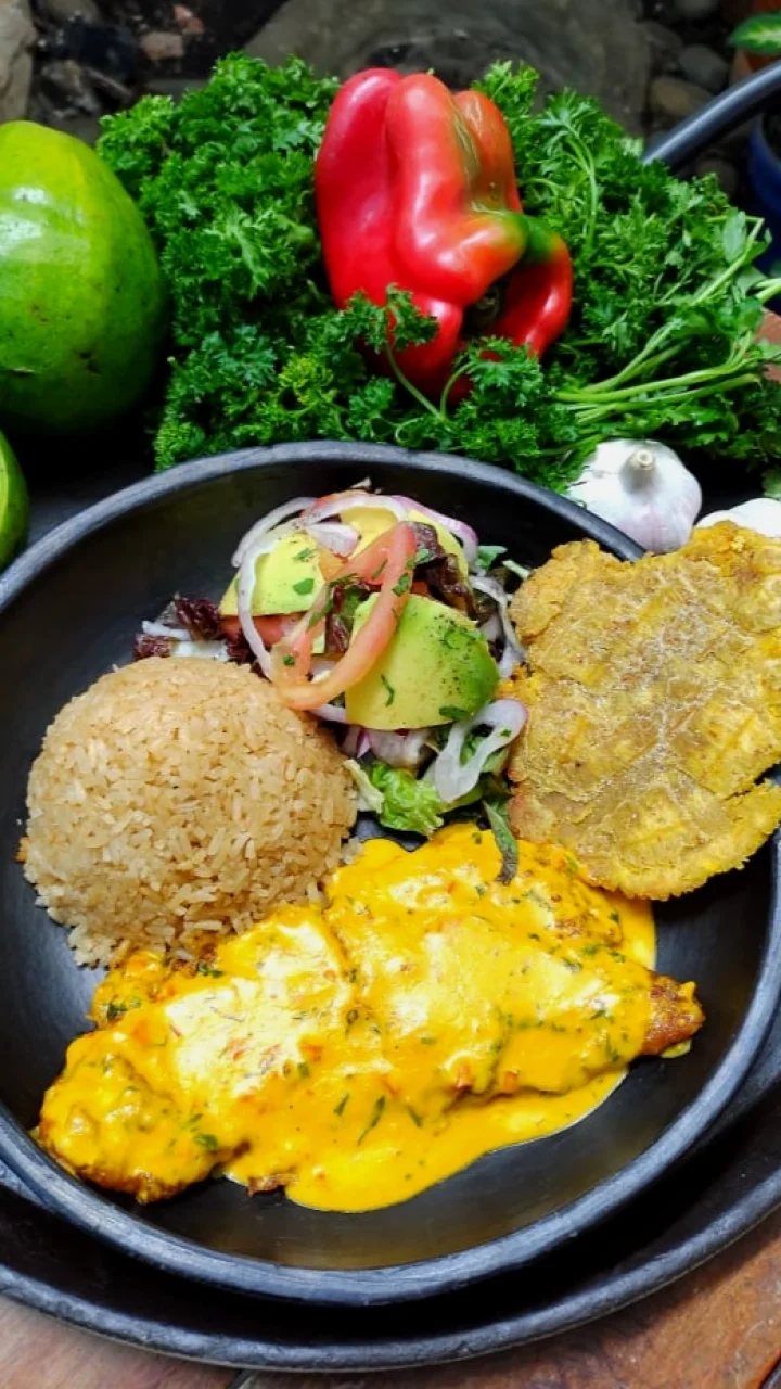 Platos típicos de Laguna Beach: dónde probar lo auténtico