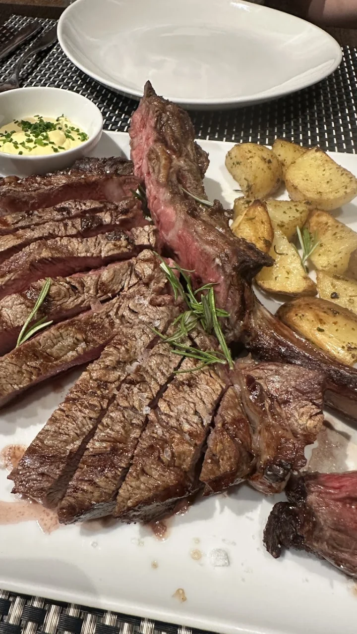 Dónde comer tarde en Sirmione: abiertos después de las 23h