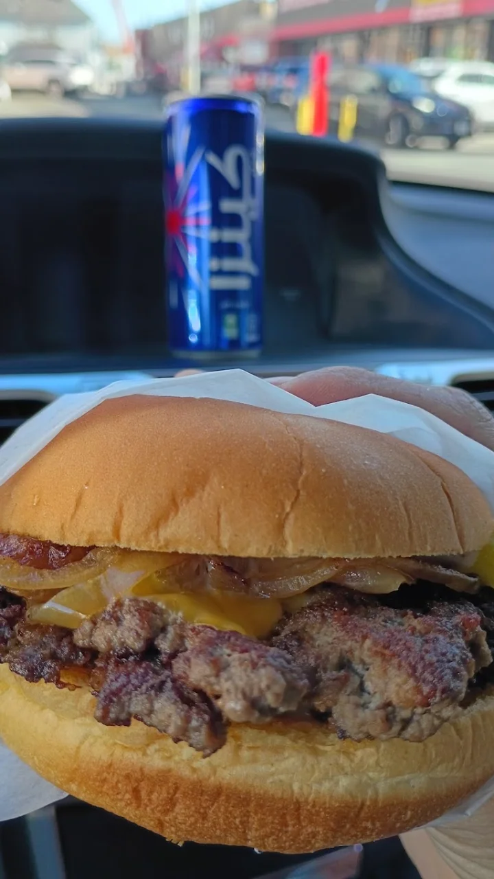 Dónde comer tarde en Jamaica: abiertos después de las 23h