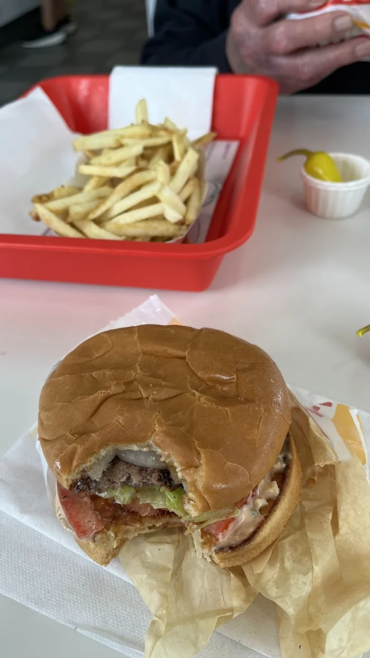 Los restaurantes mejor valorados de Seal Beach (4.6★)